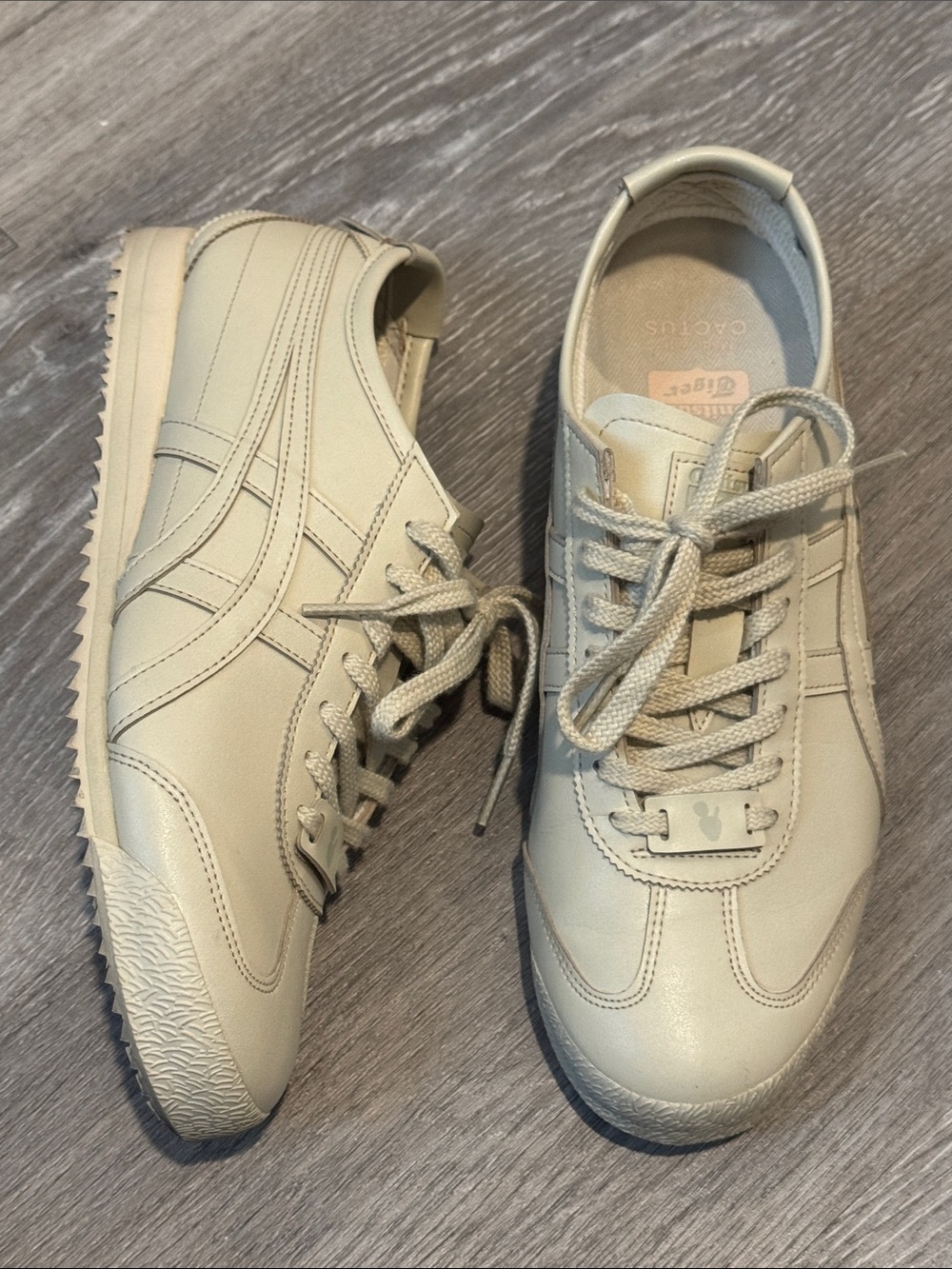 Onitsuka Tiger by Asics Men’s Cream Leather Mexico 66-Inspired Sneakers